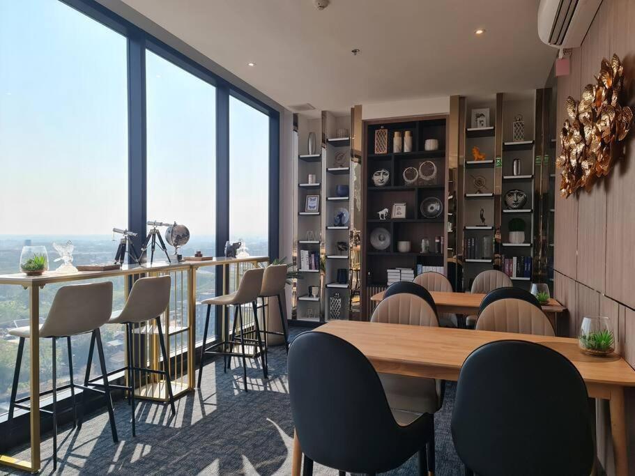 Astra Sky River High Floor,3 Bedrooms 97㎡ 山景房带浴缸 Чиангмай Екстериор снимка