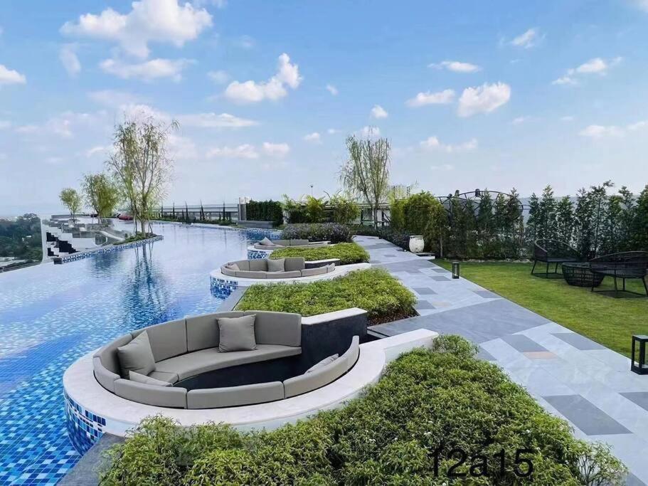 Astra Sky River High Floor,3 Bedrooms 97㎡ 山景房带浴缸 Чиангмай Екстериор снимка